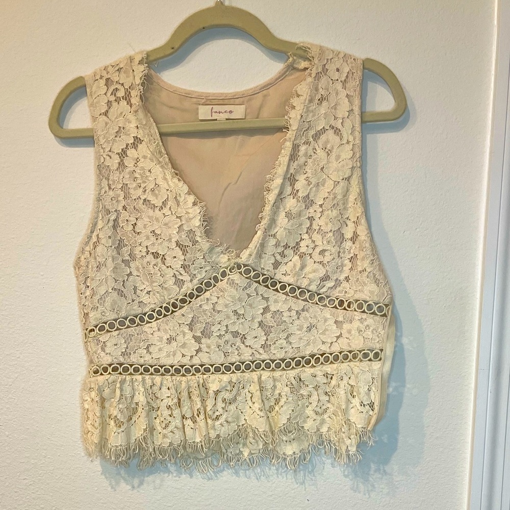 Crop top ivory/off white never worn